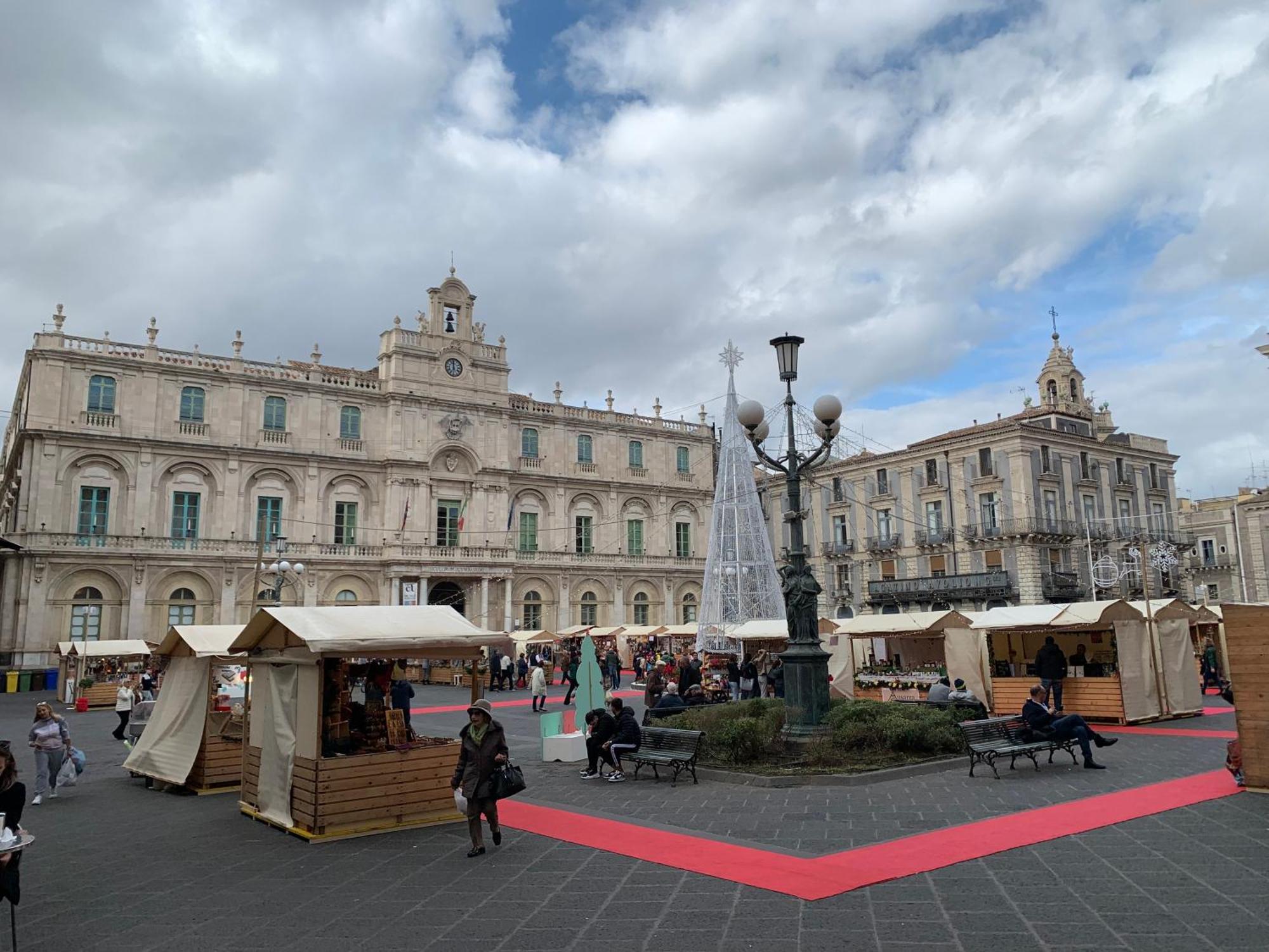 La Suite Di Piazza Dell'Universita Catania Exterior photo